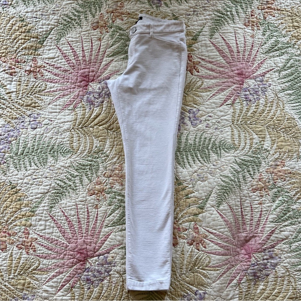 Size 4 Nic + Zoe white jeans